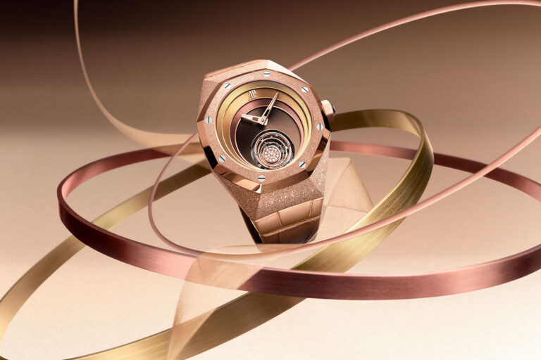 Новая модель Audemars Piguet Royal Oak Concept Flying Tourbillon Tamara Ralph 26630OR.GG.D626CR.01