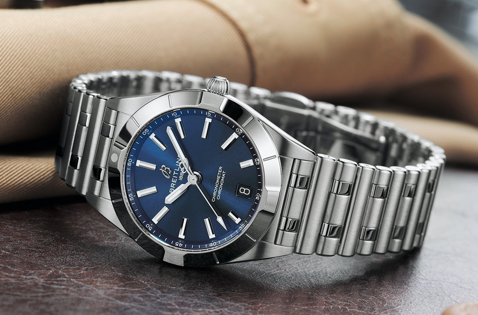 17_Chronomat-32-in-stainless-steel-with-a-blue-dial_Ref.-A77310101C1A1