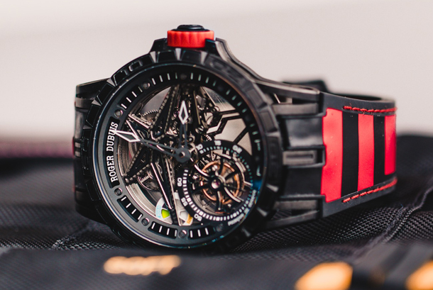Roger-Dubuis-Excalibur-Spider-Pirelli-Single-Flying-Tourbillon-11