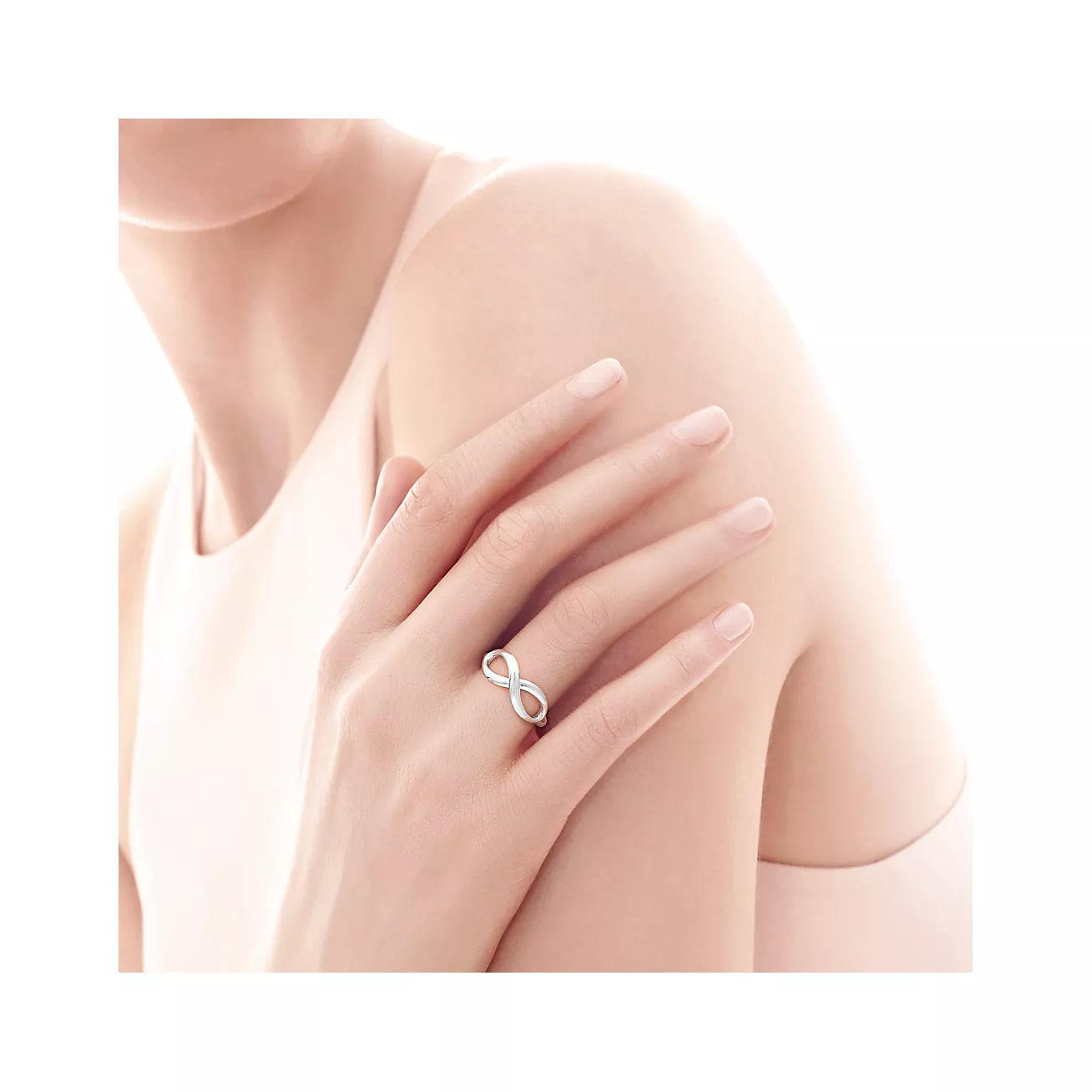 Кольцо Tiffany Infinity
